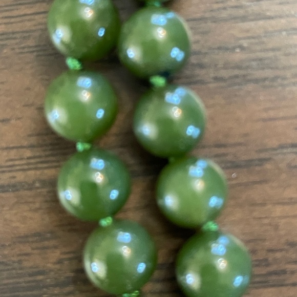 18k Old Jade necklace - Picture 6 of 9